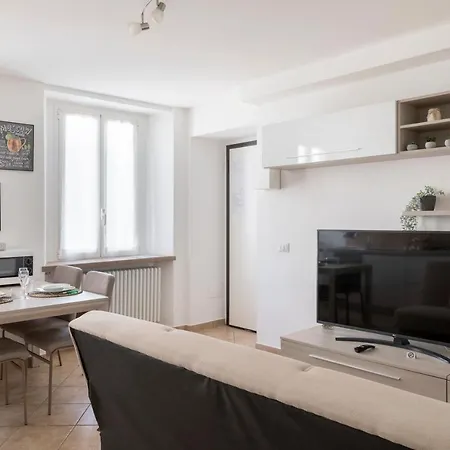 Daire Aura - Centre Como