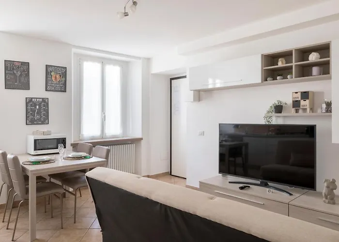 Daire Aura - Centre Como